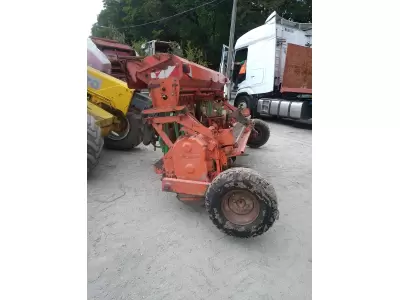 HOWARD  HC 305