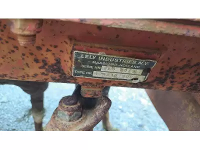 LELY 400 38