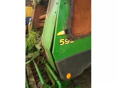 JOHN DEERE 592