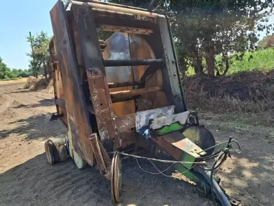 JOHN DEERE 550