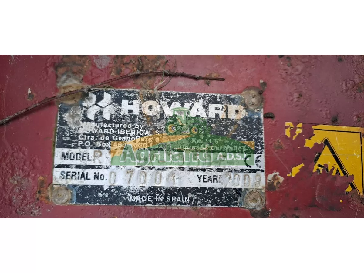 HOWARD  R 700 X 305 D