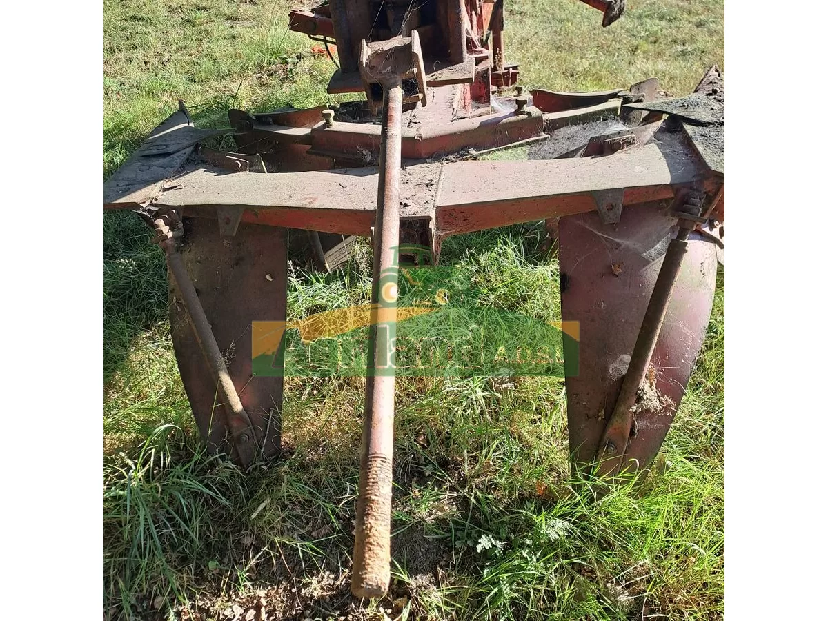 NAUD 304