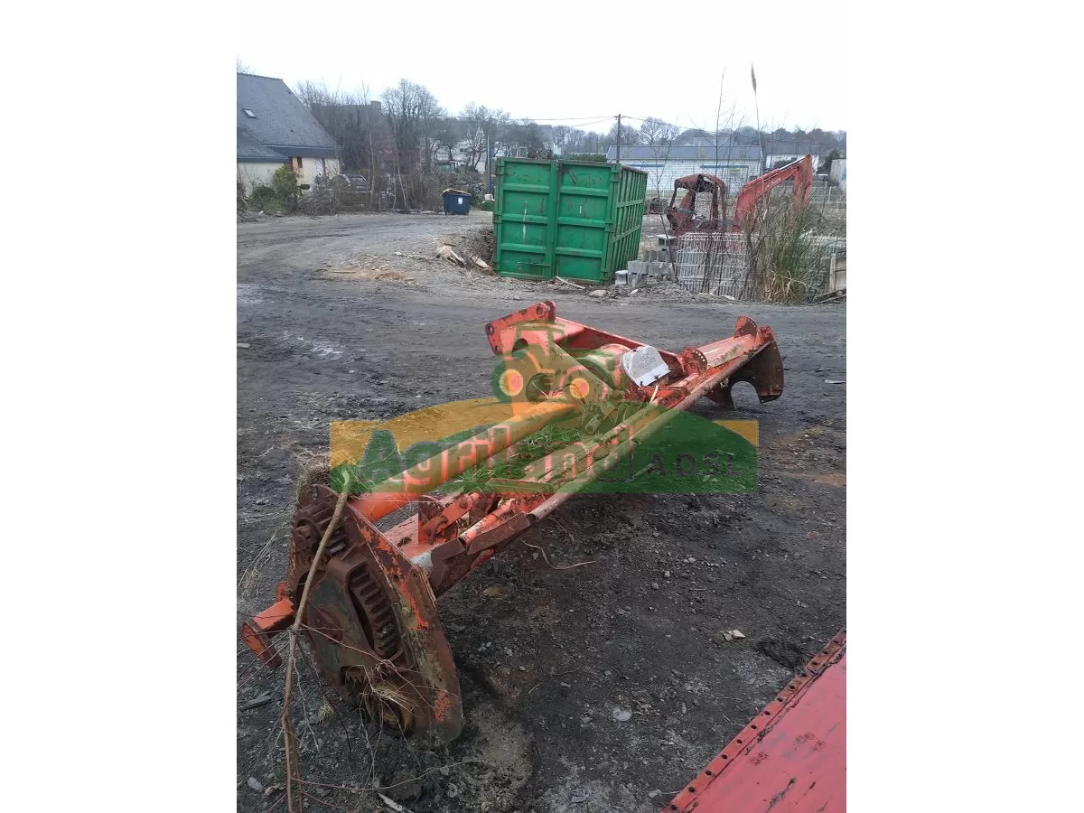 HOWARD  HR 40 305 W