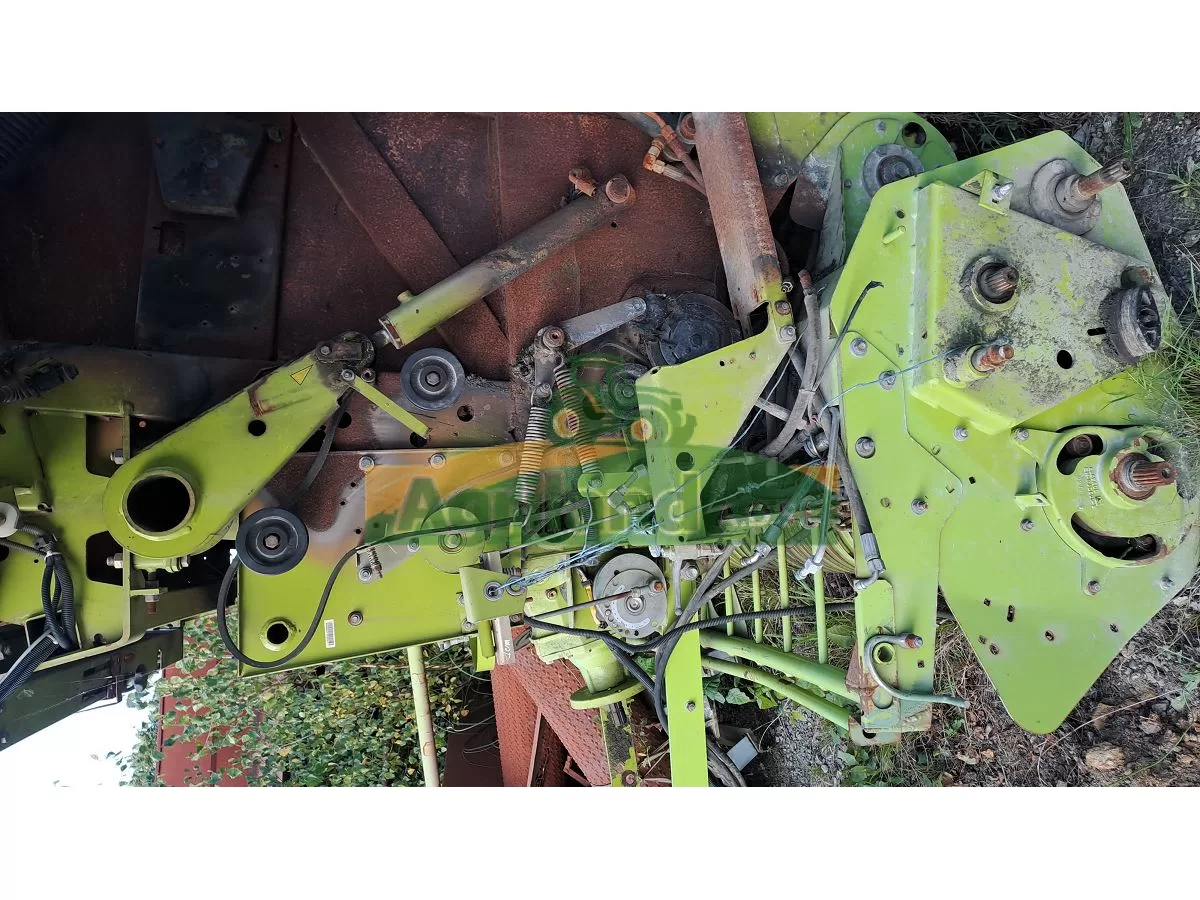 CLAAS VARIANT 260