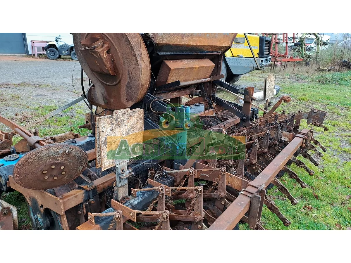 LEMKEN SOLITAIRE 9