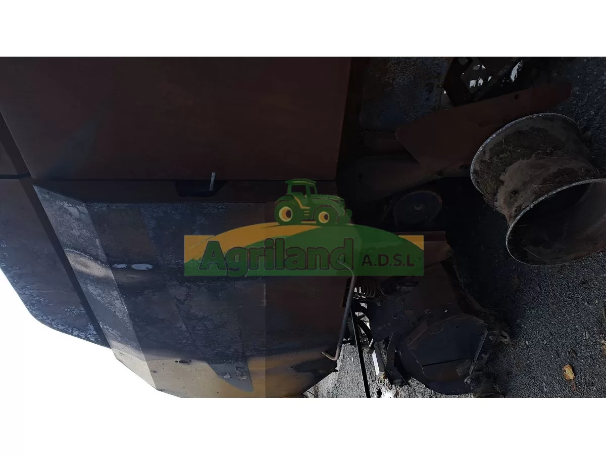 NEW-HOLLAND BR 7070