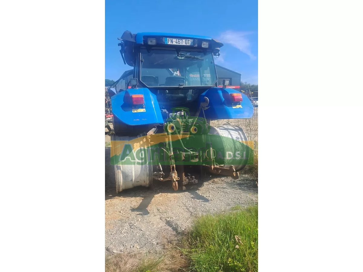 NEW-HOLLAND T 7520 FN-467-DT