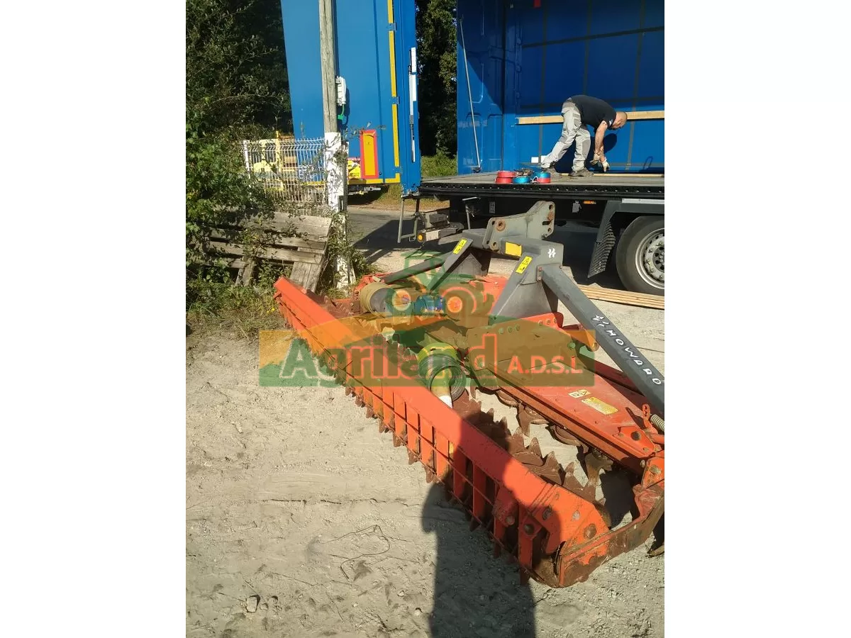 HOWARD  HK 32 300 D