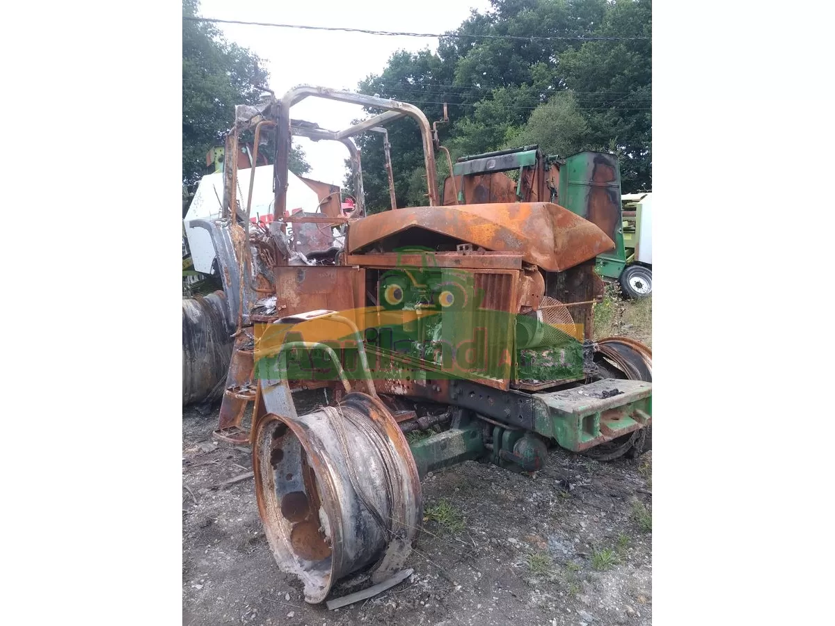 JOHN DEERE 6910 - 4RM 8855 VQ 50