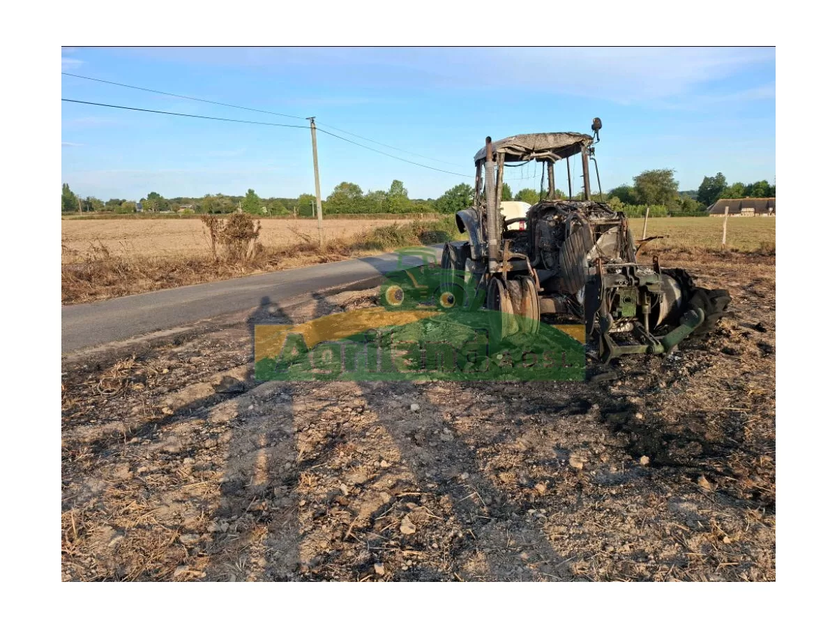 JOHN DEERE 6630 PREMIUM AX 765 EJ