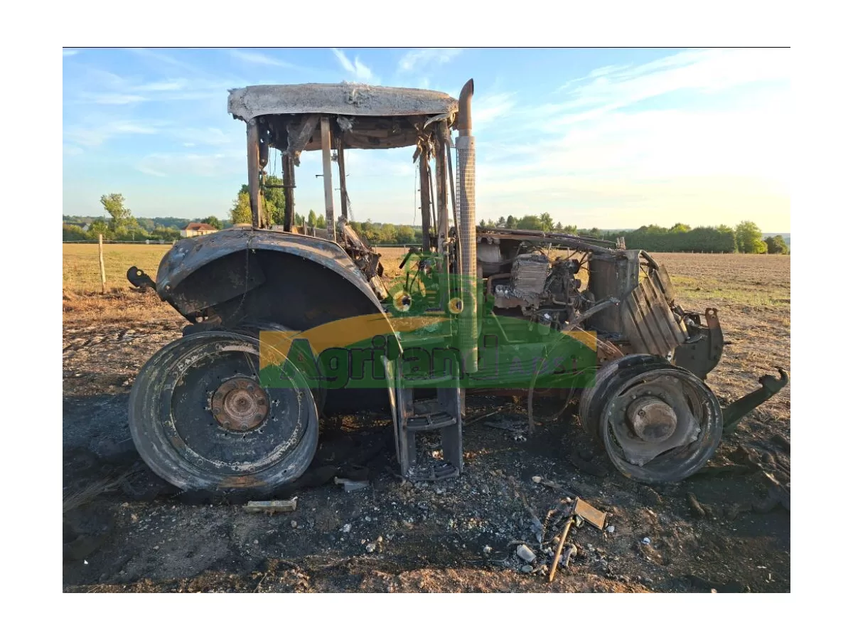 JOHN DEERE 6630 PREMIUM AX 765 EJ