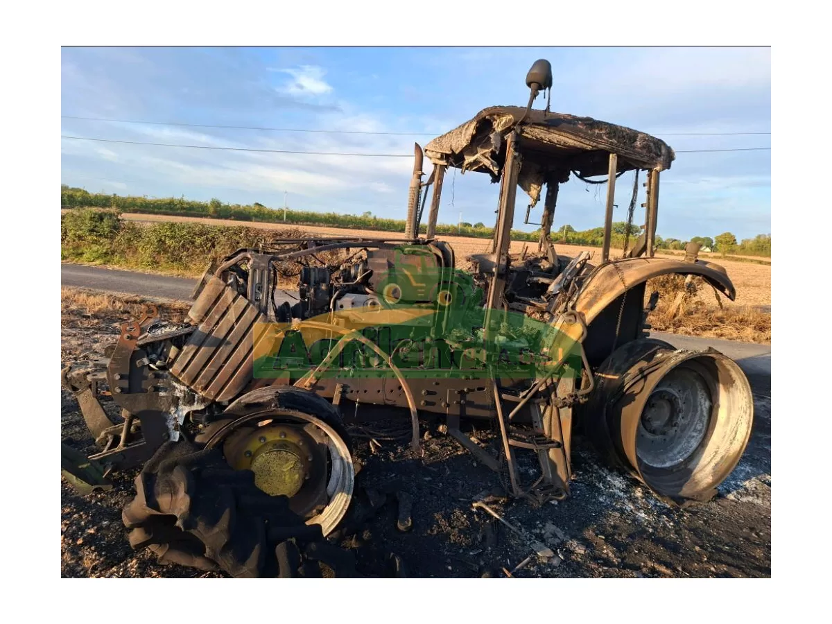 JOHN DEERE 6630 PREMIUM AX 765 EJ