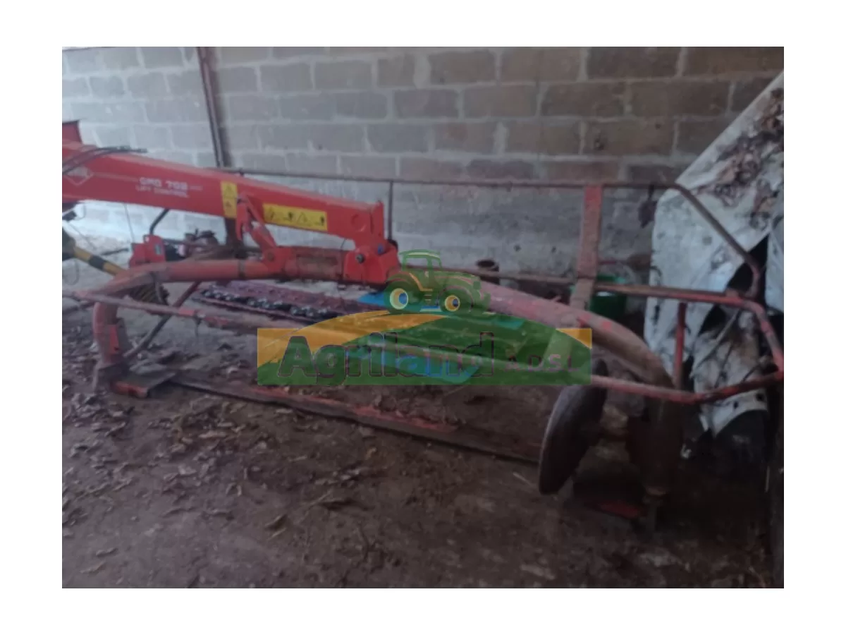 KUHN GMD 702