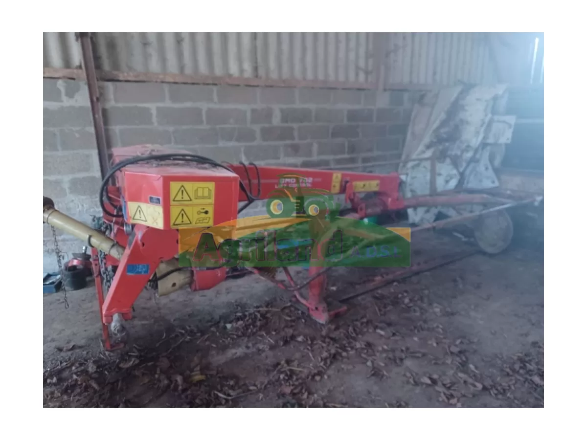 KUHN GMD 702