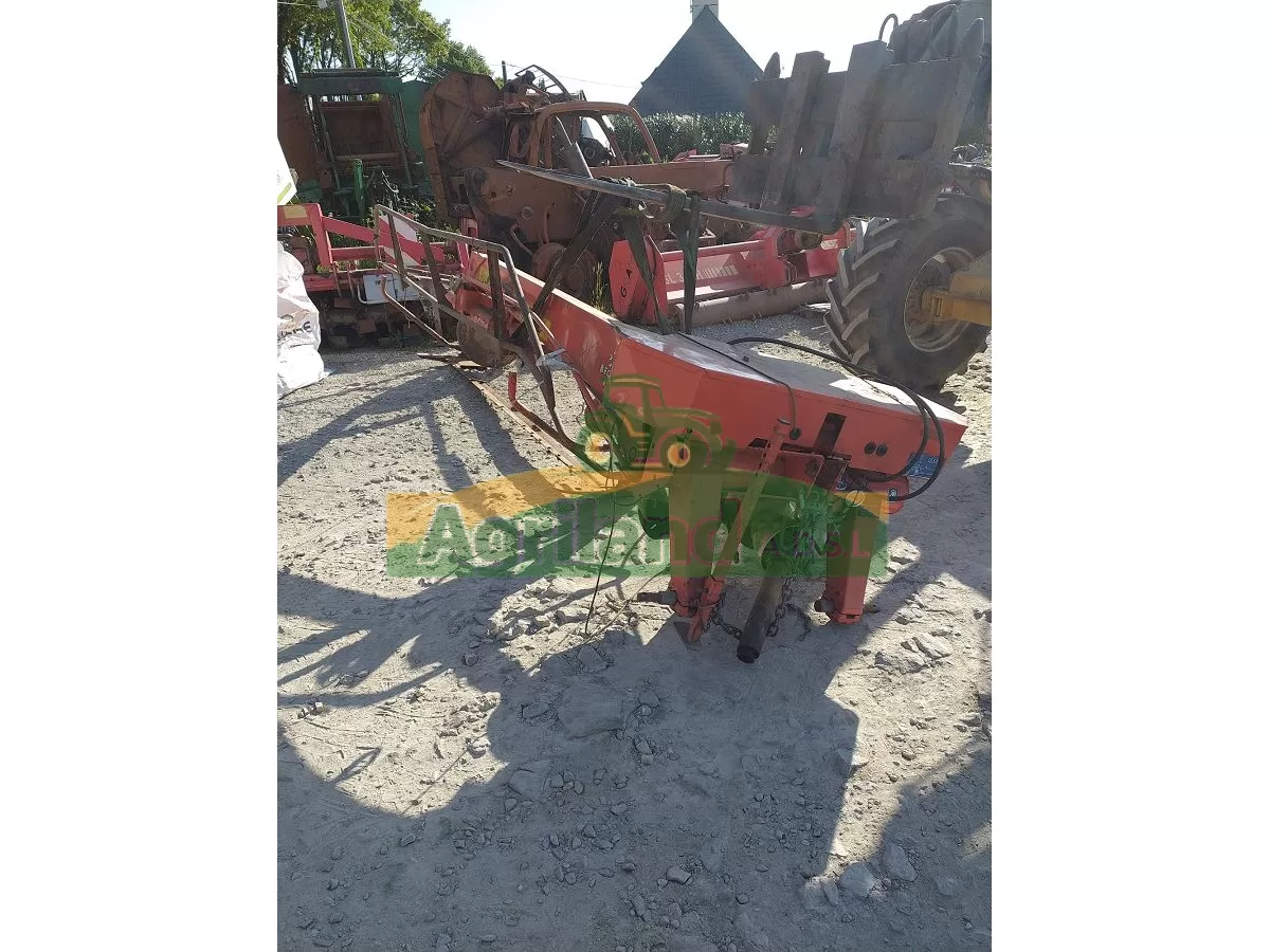 KUHN GMD 702