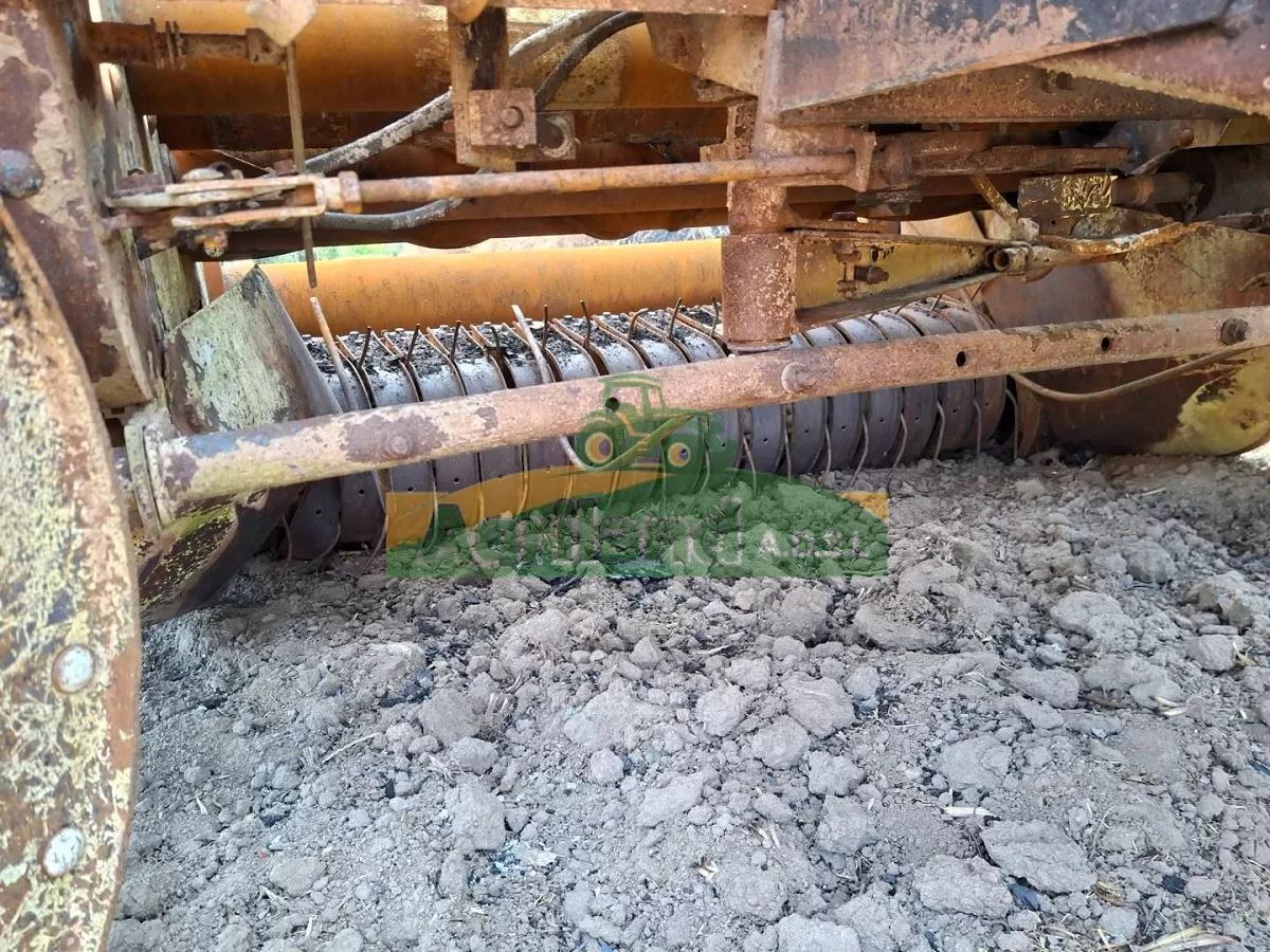 JOHN DEERE 550