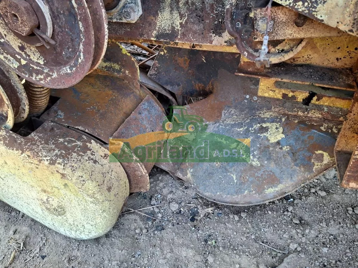 JOHN DEERE 550