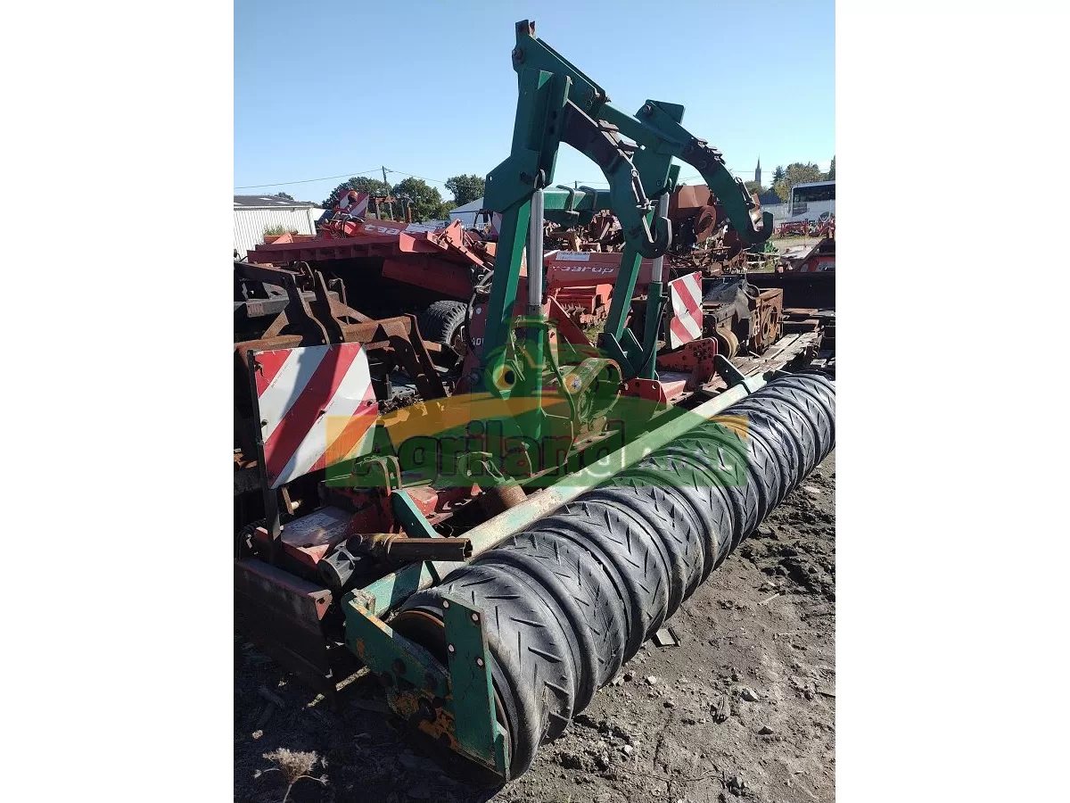 KVERNELAND NGH 301 ADVANCE