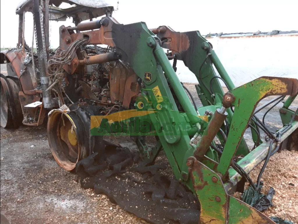 JOHN DEERE 6230  CE-664-AJ