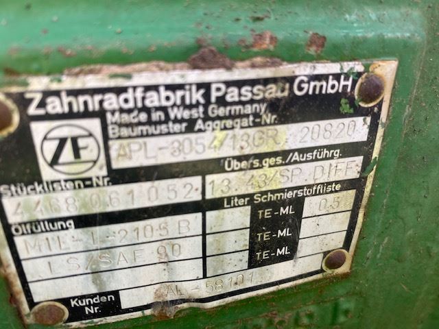 JOHN DEERE 4240 S 2265XE17