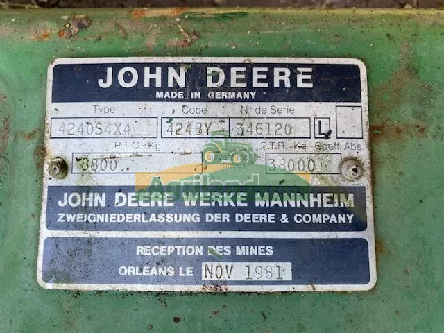 JOHN DEERE 4240 S 2265XE17