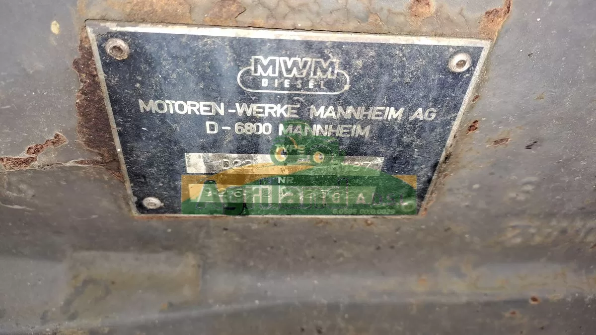 RENAULT 751 4 S 5826 RV 50