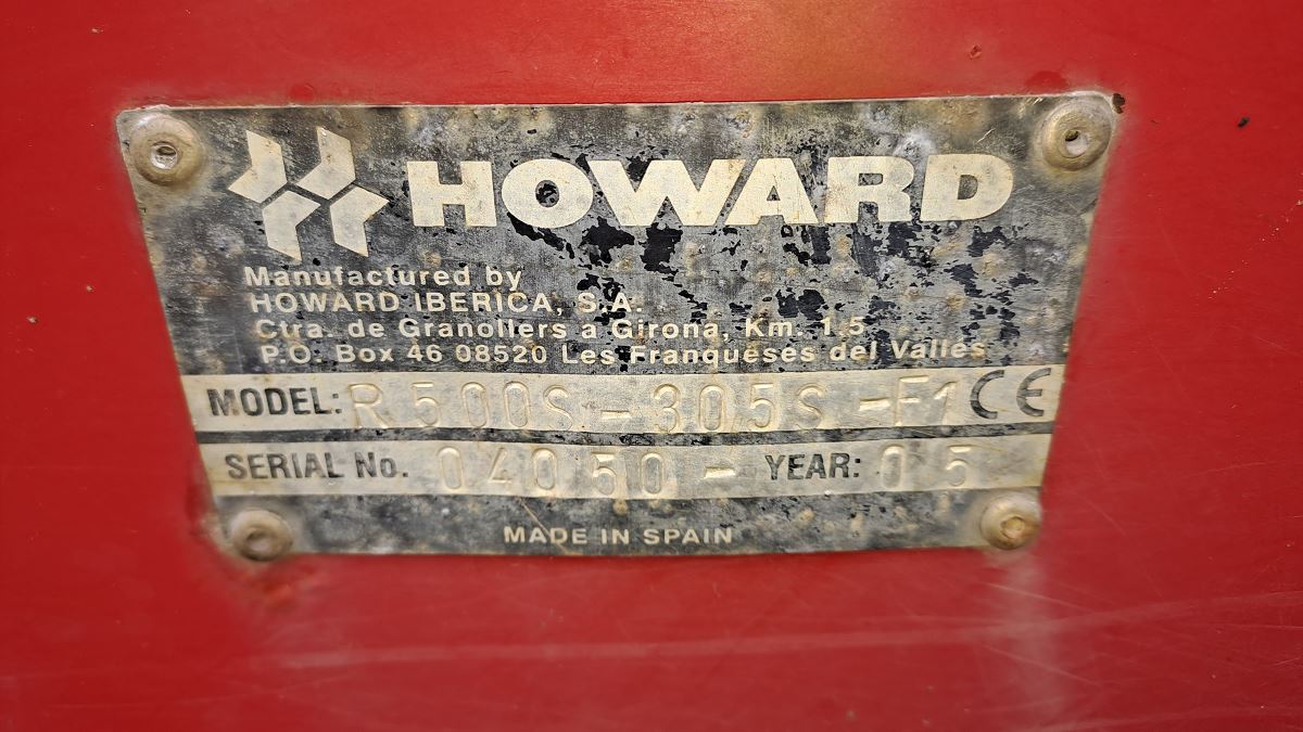 HOWARD  R 500 S 305 S F1
