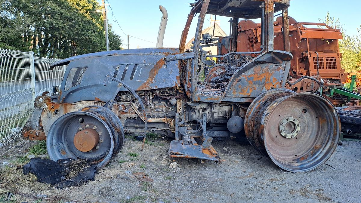 MASSEY FERGUSON 7718 S FM-360-NL