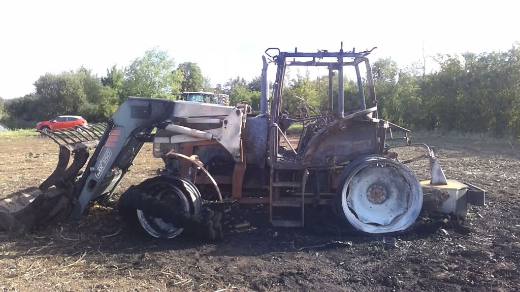 RENAULT ARES 630 RZ 4253 WH 72