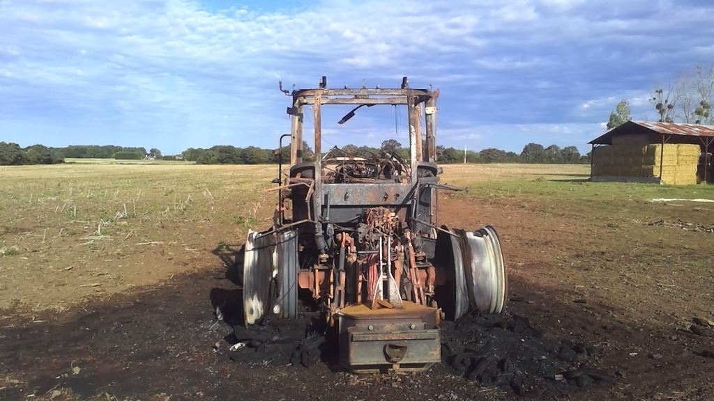 RENAULT ARES 630 RZ 4253 WH 72