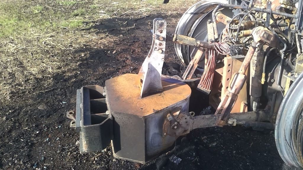 RENAULT ARES 630 RZ 4253 WH 72