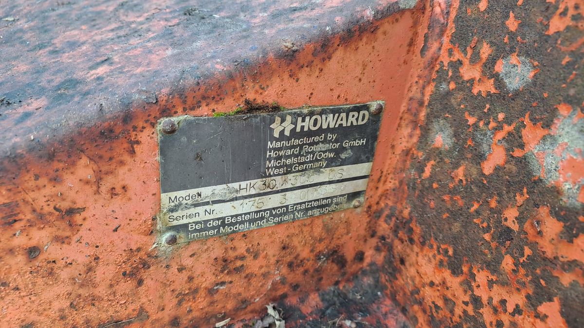 HOWARD  HK 30 300