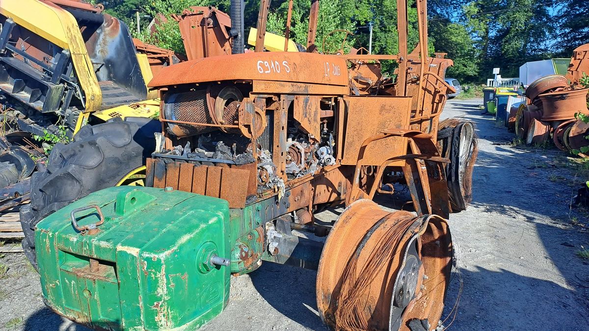 JOHN DEERE 6910 S 8937 QG 33