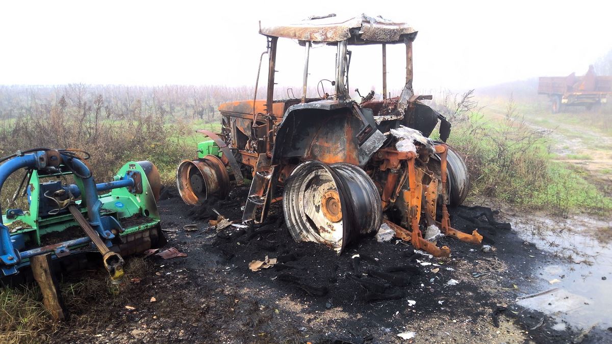 JOHN DEERE 6910 S 8937 QG 33