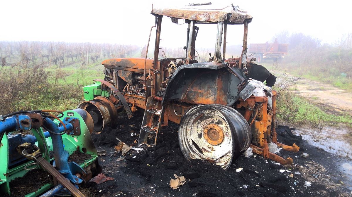 JOHN DEERE 6910 S 8937 QG 33