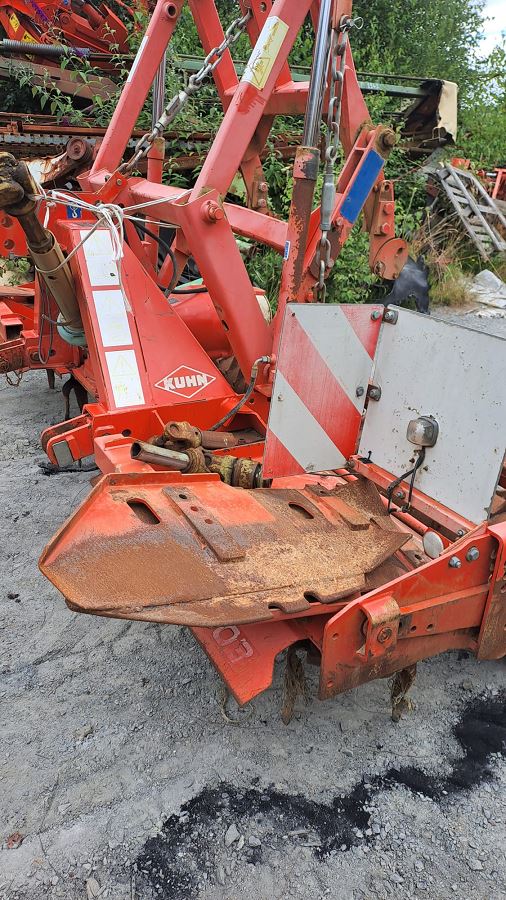 KUHN HRB 303 D