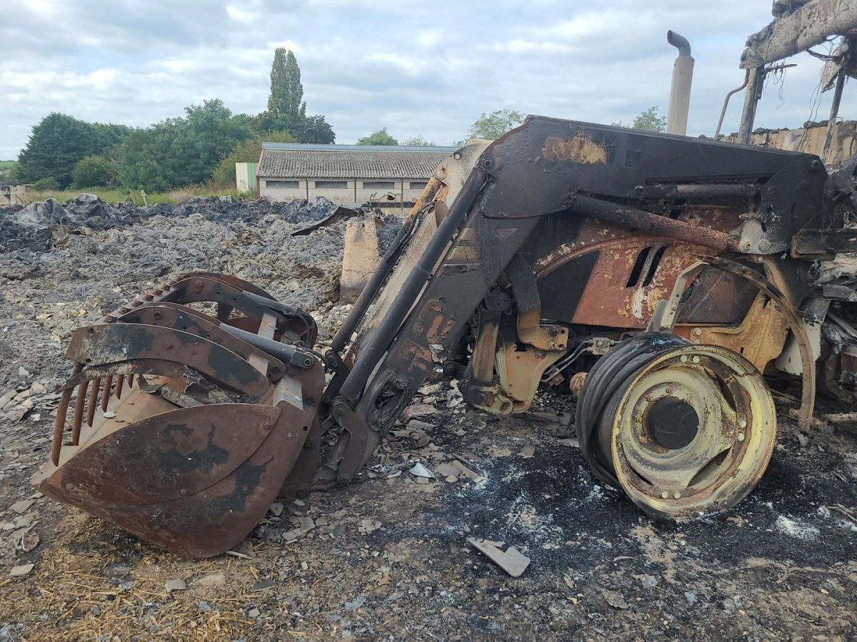 JOHN DEERE 6120 M FD-786-RF