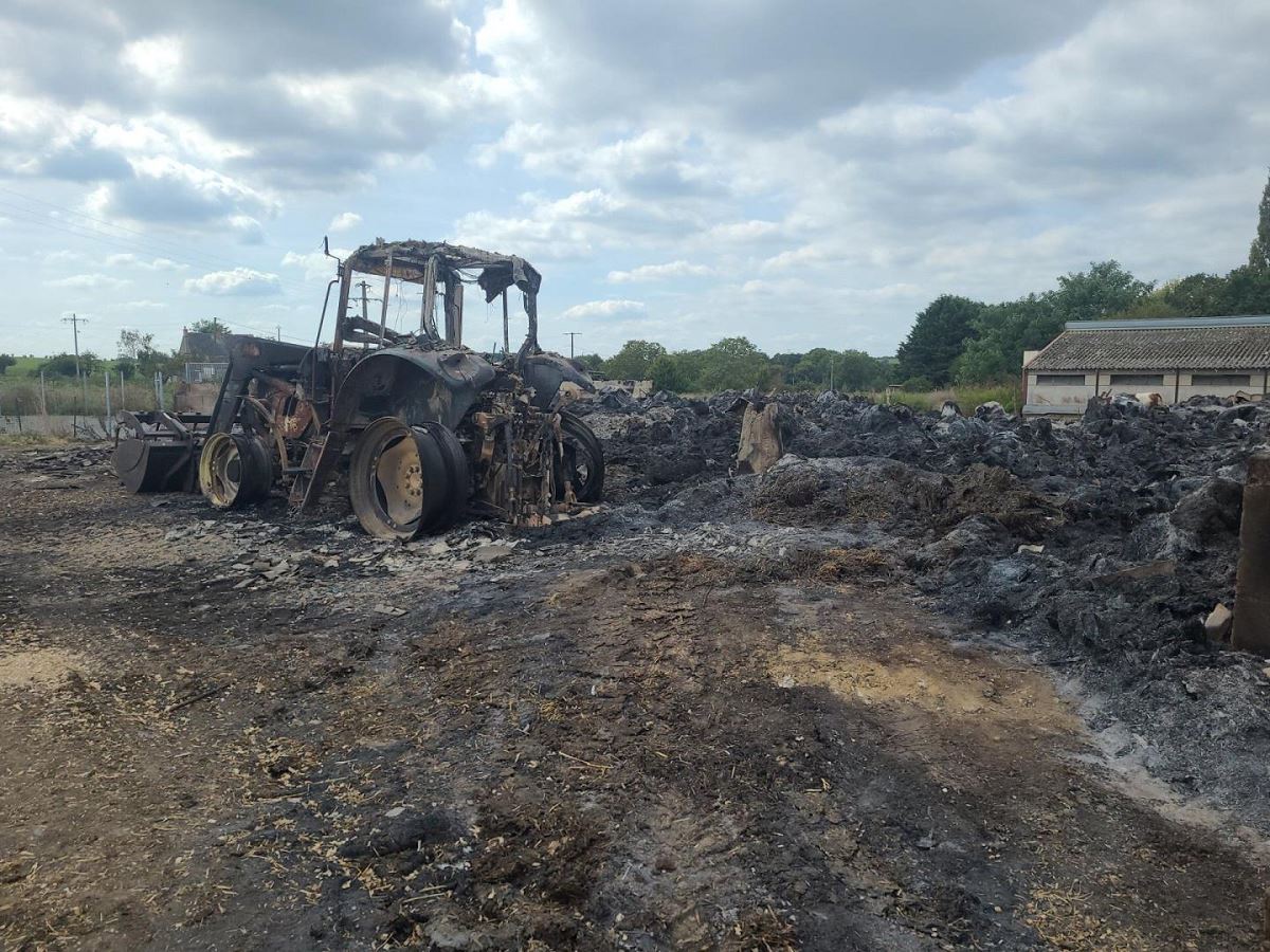 JOHN DEERE 6120 M FD-786-RF