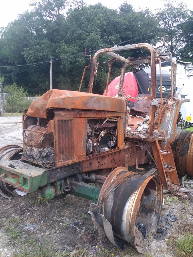 JOHN DEERE 6910 - 4RM 8855 VQ 50