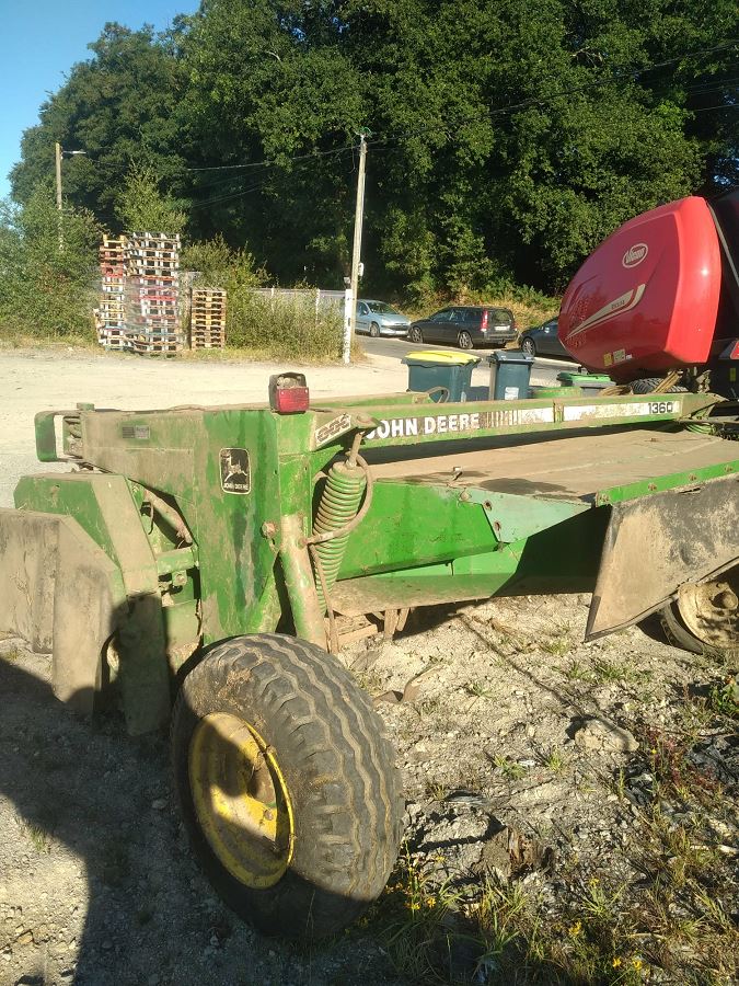 JOHN DEERE 1360